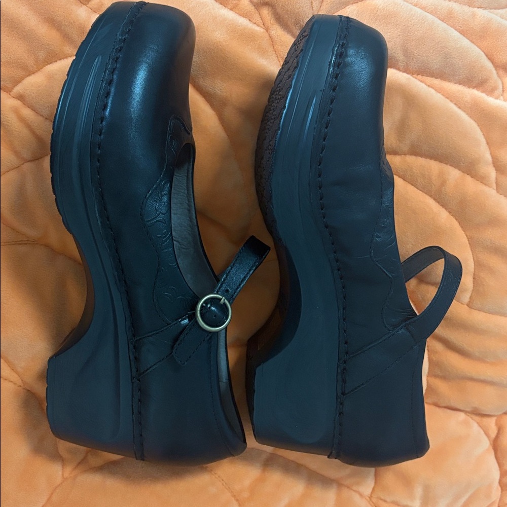 Sanita Women's Black Mary Jane Shoes - Picture 4 of 7